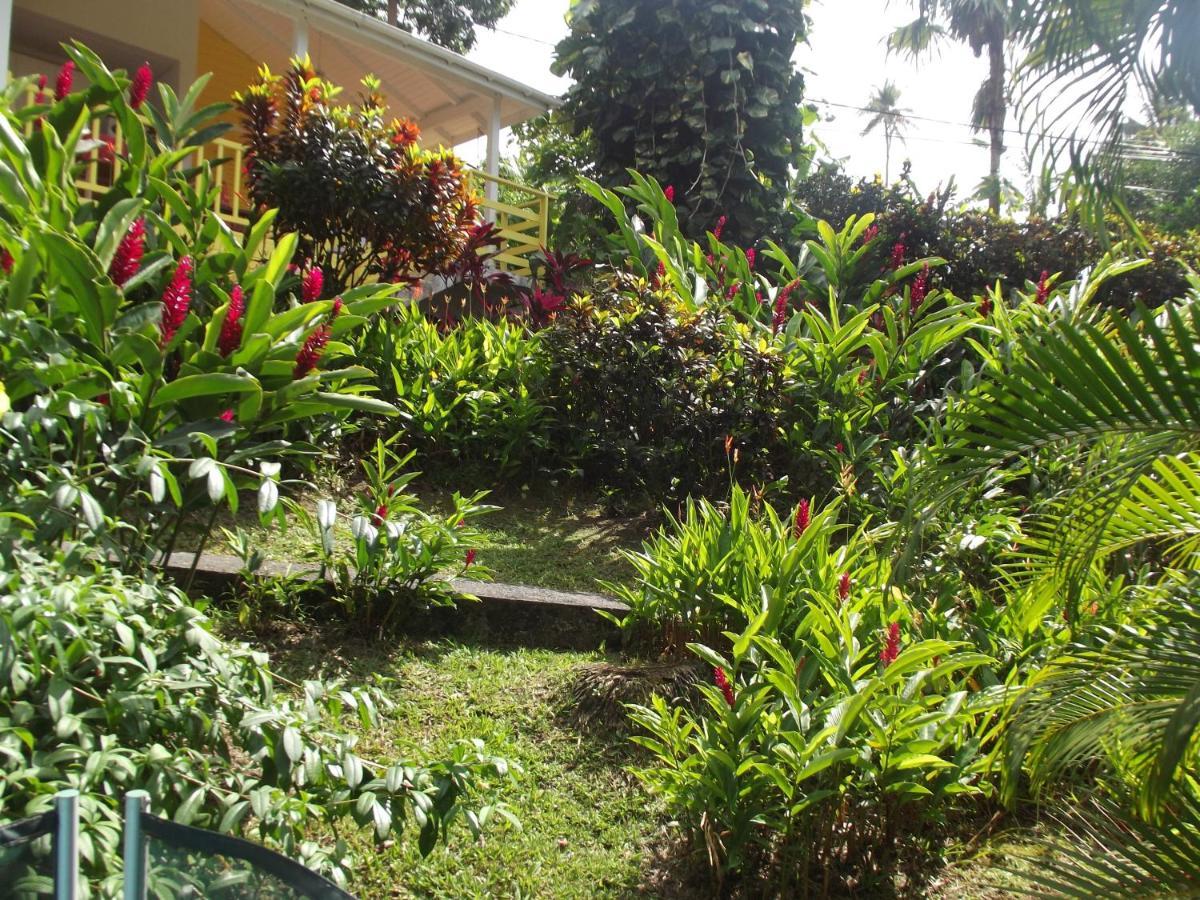 Les Jardins De L'Esperance Villa Bouillante Exterior photo